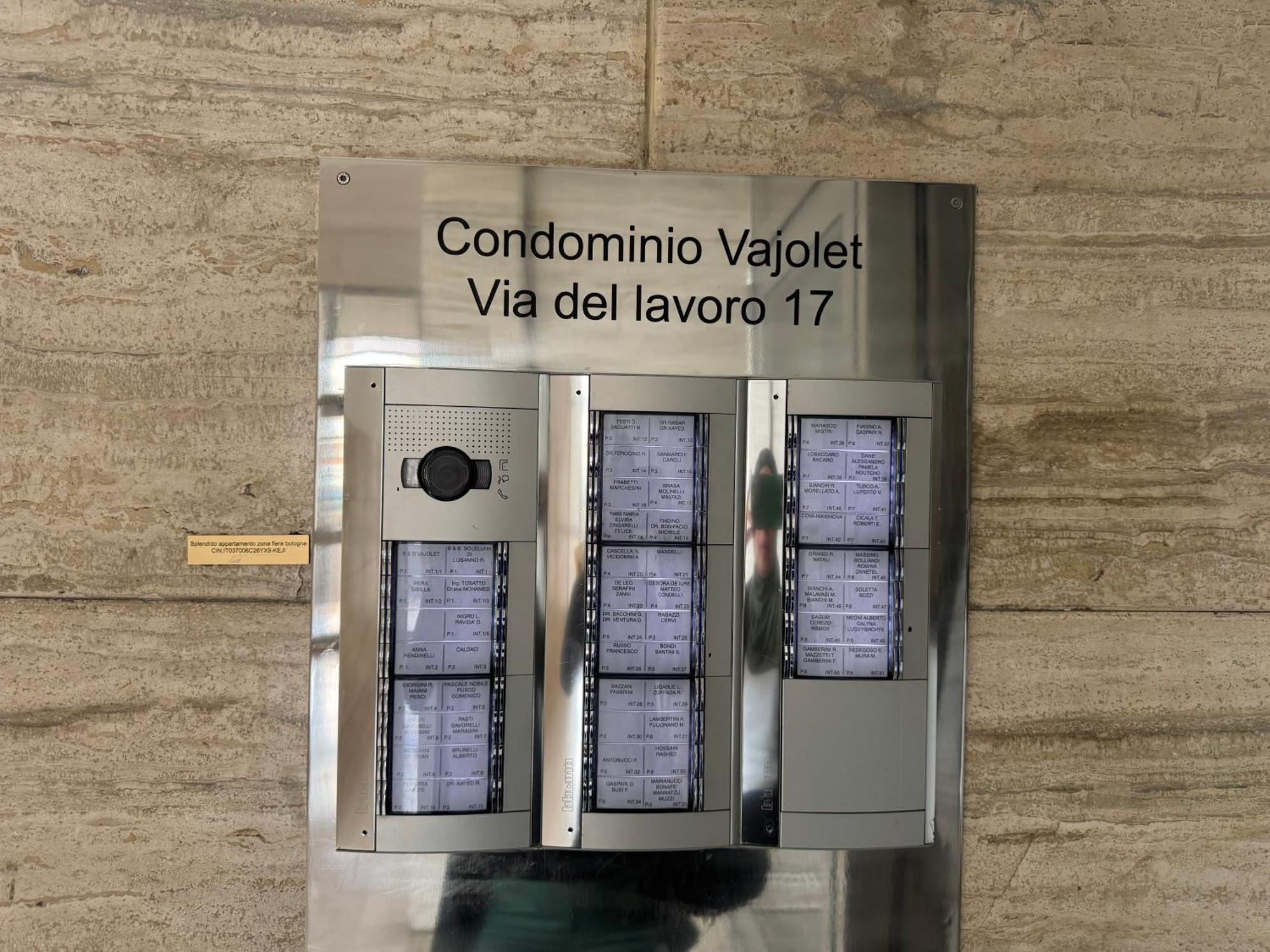 Splendido Appartamento In Zona Fiera A Bologna Exterior photo